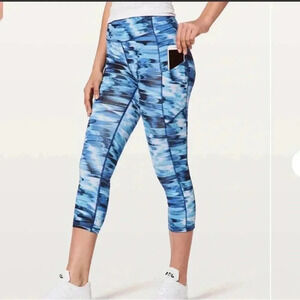 Lululemon speed up crop 21”